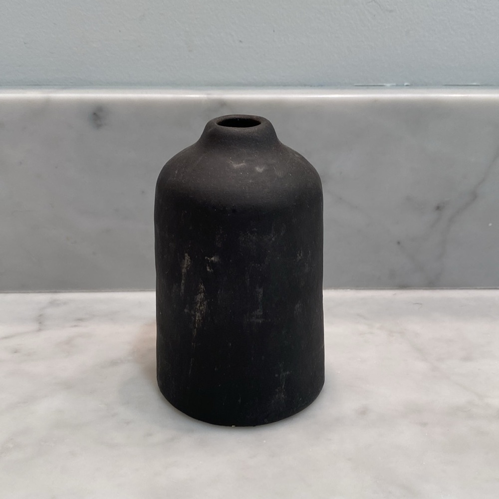 NWT Hearth & Hand with Magnolia Distressed Ceramic Bud Vase 4” - Picture 5 of 6